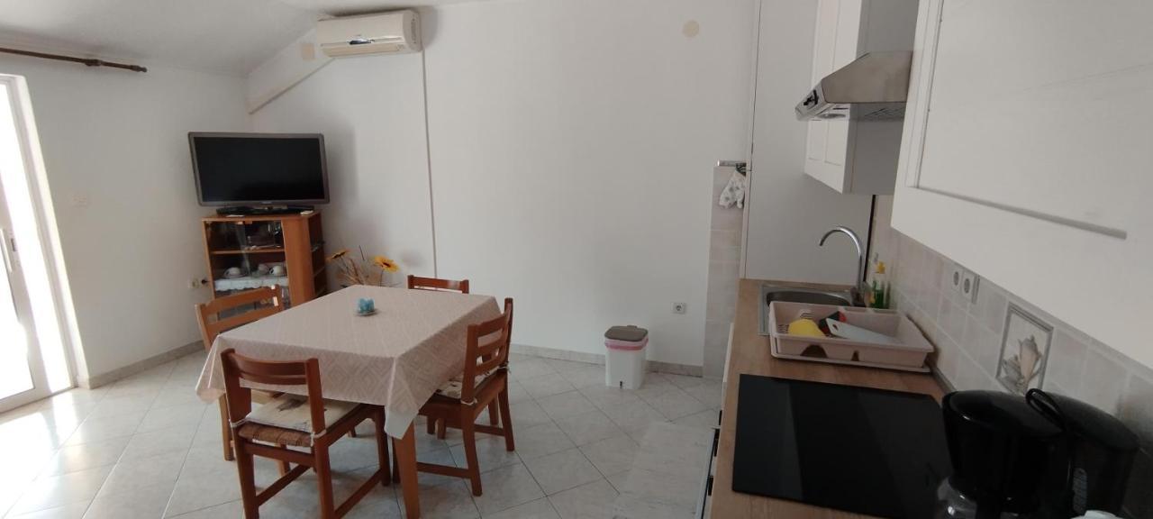 Apartment Kurelic Rab Town Zewnętrze zdjęcie